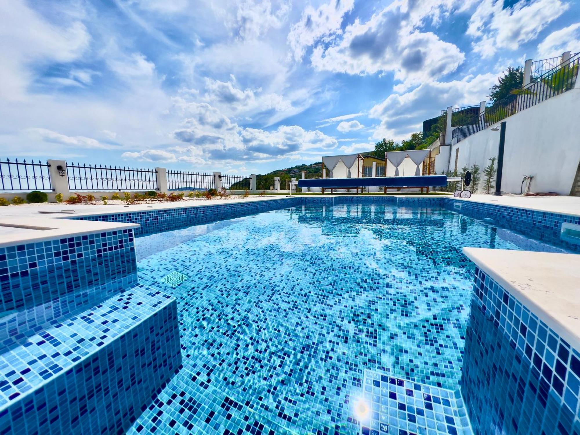 The White Pearl Boutique Villa Балчик Екстериор снимка